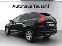 Gebraucht Volvo XC60 Kinetic 150 PS (110 kW) 2017 Blau SUV