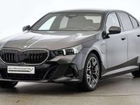 Gebraucht BMW 550e M Sport 489 PS (359 kW) 2025 Grau Limousine