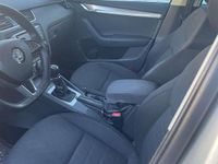 gebraucht Skoda Octavia Combi 20 Elegance TDI 4x4 Green tec