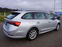 gebraucht Skoda Octavia Combi 2,0 TDI 4x4 Ambition DSG