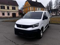Gebraucht Peugeot Partner 102 PS (75 kW) 2023 Weiß Van / Kleinbus