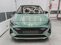 Neu Hyundai i10 Premium 77 PS (56 kW) 2025 Rot Kleinwagen