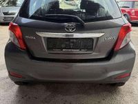 gebraucht Toyota Yaris 133 dVVT-i Lounge MDS Limousine