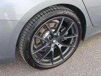 Gebraucht BMW 330e 292 PS (214 kW) 2022 Grau Kombi