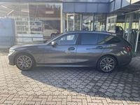 Gebraucht BMW 320 Advantage 190 PS (139 kW) 2019 Grau Kombi