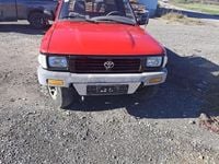Gebraucht Toyota HiLux 79 PS (58 kW) 1997 Rot Abholung