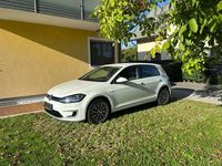 Gebraucht VW e-Golf 100 kW (136 PS) 2017 Weiß Kleinwagen
