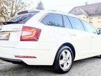 gebraucht Skoda Octavia Combi 16 TDI Style Limited DSG