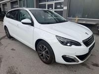 Gebraucht Peugeot 308 Allure 120 PS (88 kW) 2016 Weiß Kombi
