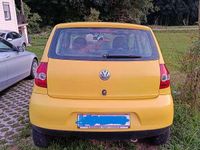 Gebraucht VW Fox 54 PS (39 kW) 2005 Gelb Kleinwagen