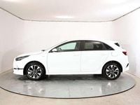 gebraucht Kia Ceed Ceed / Silver 1.5 T-GDI 6-Gang 103 kW (140 PS), Schalt...