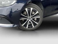 Gebraucht Mercedes E300 Avantgarde 194 PS (142 kW) 2022 Blau Kombi