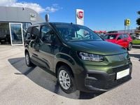 Neu Fiat Doblò Tech 131 PS (96 kW) 2025 Grün Van / Kleinbus