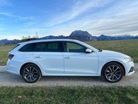 gebraucht Skoda Octavia OctaviaCombi Premium iV DSG