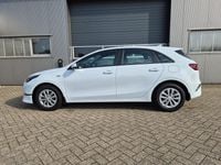 Neu Kia Ceed Vision 140 PS (102 kW) 2025 Weiß Kleinwagen