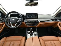 Gebraucht BMW 530 Sport Line 286 PS (210 kW) 2023 Schwarz Limousine