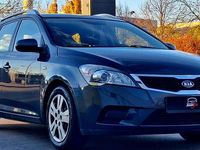 Gebraucht Kia Ceed Sportswagon 90 PS (66 kW) 2011 Grau Kombi