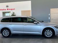Gebraucht VW Passat Business 122 PS (89 kW) 2024 Beige Kombi
