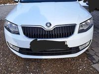 Gebraucht Skoda Octavia Ambition 110 PS (80 kW) 2017 Weiß Kombi