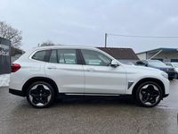 Gebraucht BMW iX3 Impressive 210 kW (286 PS) 2021 Weiß SUV