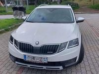 Gebraucht Skoda Octavia Scout 150 PS (110 kW) 2018 Weiß Kombi