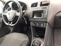 Gebraucht VW Polo Edition 60 PS (44 kW) 2016 Weiß Limousine