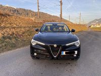 Gebraucht Alfa Romeo Stelvio Super 209 PS (153 kW) 2017 Schwarz SUV