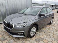 Neu Skoda Fabia 80 PS (58 kW) 2025 Grau Limousine