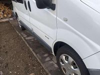 Gebraucht Renault Trafic 114 PS (83 kW) 2012 Weiß Van / Kleinbus