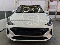 Neu Hyundai i10 Premium 77 PS (56 kW) 2025 Grau Kleinwagen