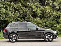 Gebraucht Mercedes GLC300e 211 PS (155 kW) 2021 Schwarz SUV