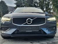 gebraucht Volvo V60 V60D4 AWD Momentum Pro Geartronic Momentum Pro