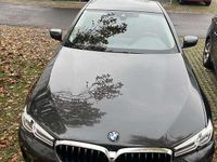 Gebraucht BMW 520 190 PS (139 kW) 2021 Grau Limousine