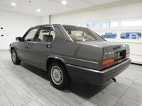 Gebraucht Alfa Romeo 90 128 PS (94 kW) 1985 Andere Limousine