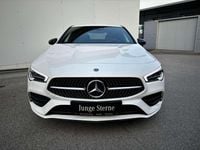 Gebraucht Mercedes E250 AMG line 160 PS (117 kW) 2023 Weiß Coupé