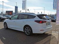 gebraucht Ford Focus Turnier ST-Line X 1.0 EcoB. 125PS VORFÜHRWAGEN ...