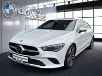 Gebraucht Mercedes CLA200 Shooting Brake 150 PS (110 kW) 2022 Weiß Kombi