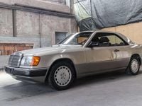 Gebraucht Mercedes E300 179 PS (131 kW) 1989 Braun Coupé