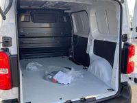 Gebraucht Citroën Jumpy 120 PS (88 kW) 2024 Weiß Van / Kleinbus