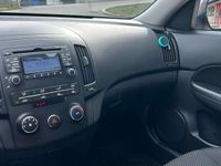 gebraucht Hyundai i30 1.4 blue Comfort