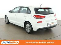 Gebraucht Hyundai i30 120 PS (88 kW) 2020 Weiß Kleinwagen