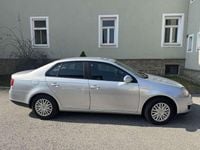 Gebraucht VW Jetta 105 PS (77 kW) 2008 Limousine