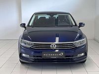 Gebraucht VW Passat Comfortline 150 PS (110 kW) 2019 Blau Limousine
