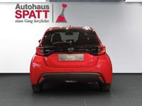 gebraucht Toyota Yaris Hybrid 1,5 Hybrid 116 Active Drive !! Vorführwagen !!