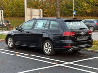 Gebraucht VW Golf VII Comfortline 116 PS (85 kW) 2019 Schwarz Kombi