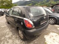 gebraucht Kia Rio 1,4i Active PILOT 5S/M