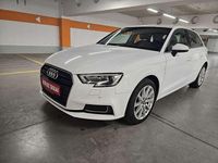 Gebraucht Audi A3 Design 116 PS (85 kW) 2018 Weiß Limousine