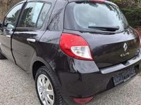 Gebraucht Renault Clio II 103 PS (75 kW) 2011 Schwarz Limousine
