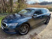 gebraucht Skoda Octavia Combi Premium iV DSG