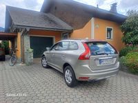 Gebraucht Volvo XC60 Basis 185 PS (136 kW) 2015 Grau SUV